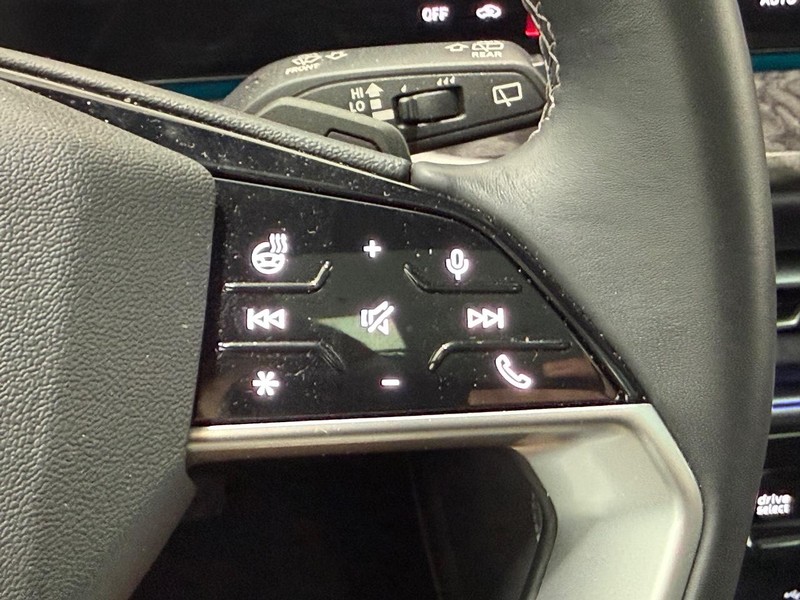 Audi Q5 Vehicle Full-screen Gallery Image 15
