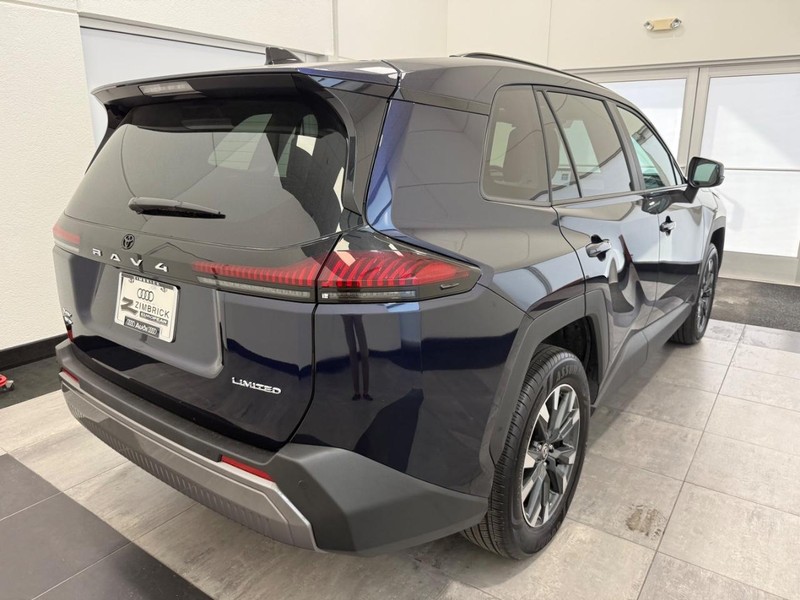 Toyota RAV4 Vehicle Image 2