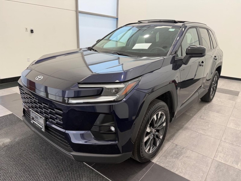 Toyota RAV4 Vehicle Image 6