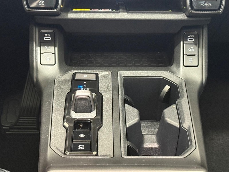 Toyota RAV4 Vehicle Image 11
