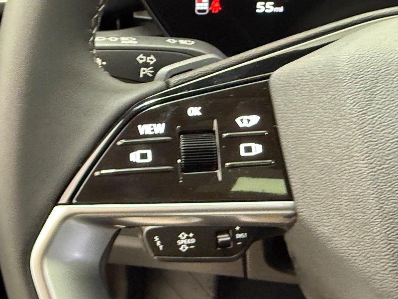 Audi Q5 Sportback Vehicle Image 10