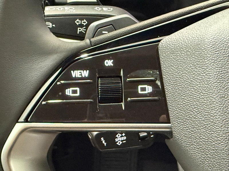Audi Q6 e-tron Vehicle Image 10