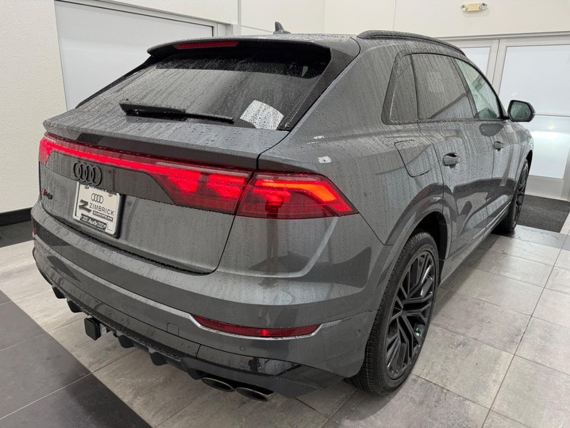 Audi SQ8 Vehicle Image 2
