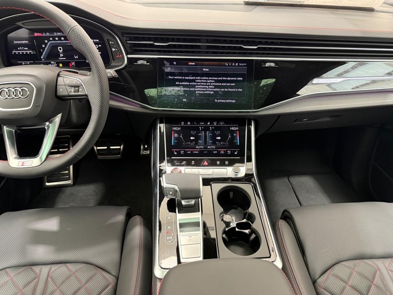 Audi SQ8 Vehicle Image 5
