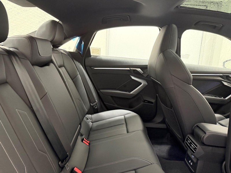 Audi A3 Vehicle Image 4