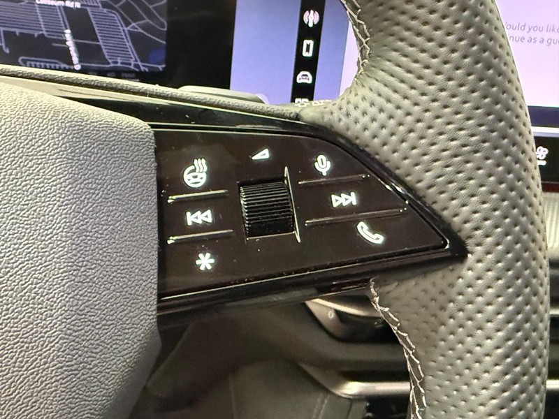 Audi SQ5 Vehicle Image 11