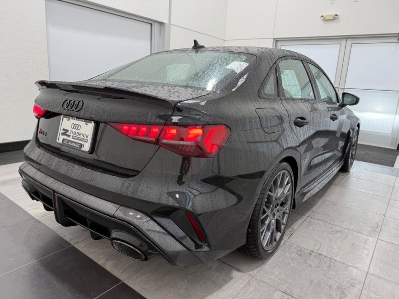 Audi RS 3 Vehicle Image 2