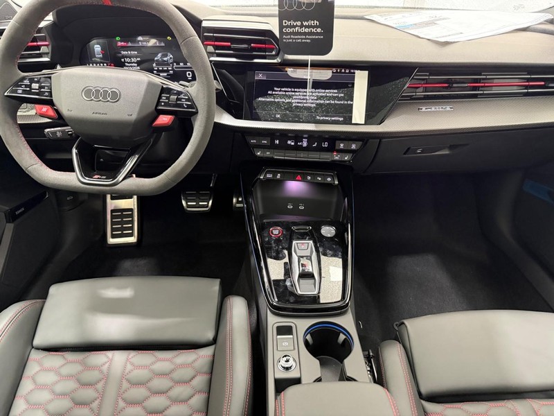 Audi RS 3 Vehicle Image 5