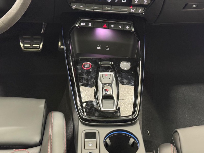 Audi RS 3 Vehicle Image 7
