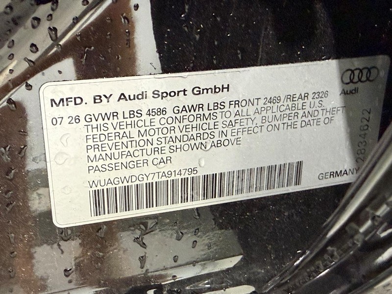 Audi RS 3 Vehicle Image 14