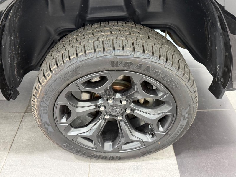 Ram 1500 Vehicle Image 4