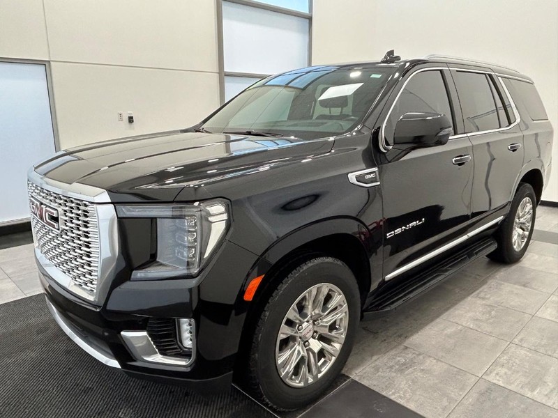 GMC Yukon Vehicle Full-screen Gallery Image 5