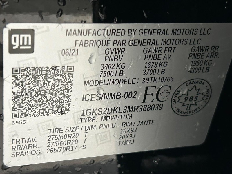 GMC Yukon Vehicle Full-screen Gallery Image 23