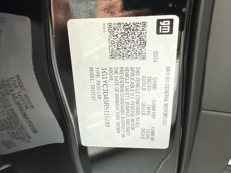 Chevrolet Corvette Vehicle Full-screen Gallery Image 20