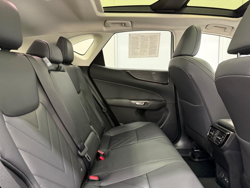 Lexus NX Vehicle Full-screen Gallery Image 8