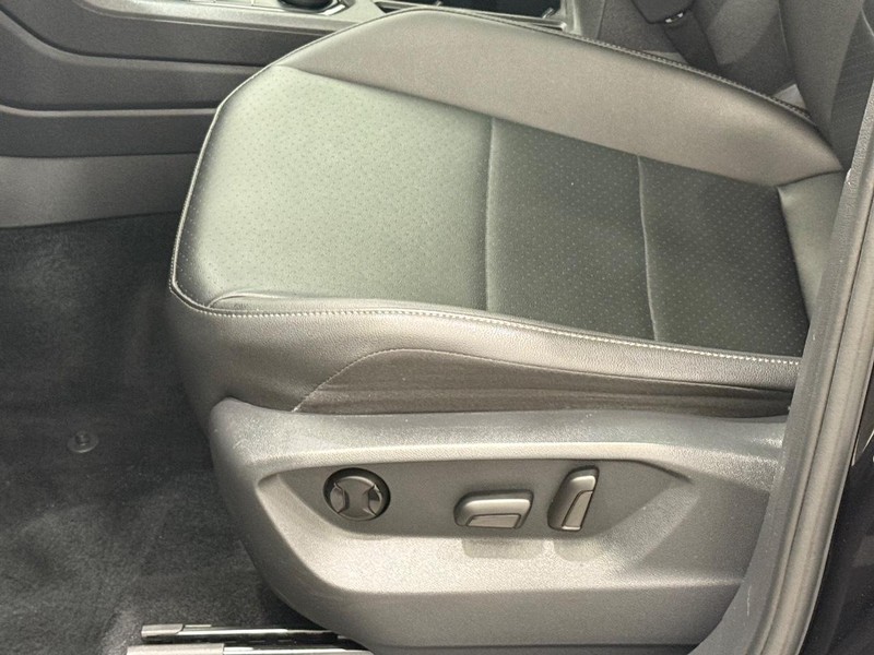 Volkswagen Tiguan Vehicle Full-screen Gallery Image 20