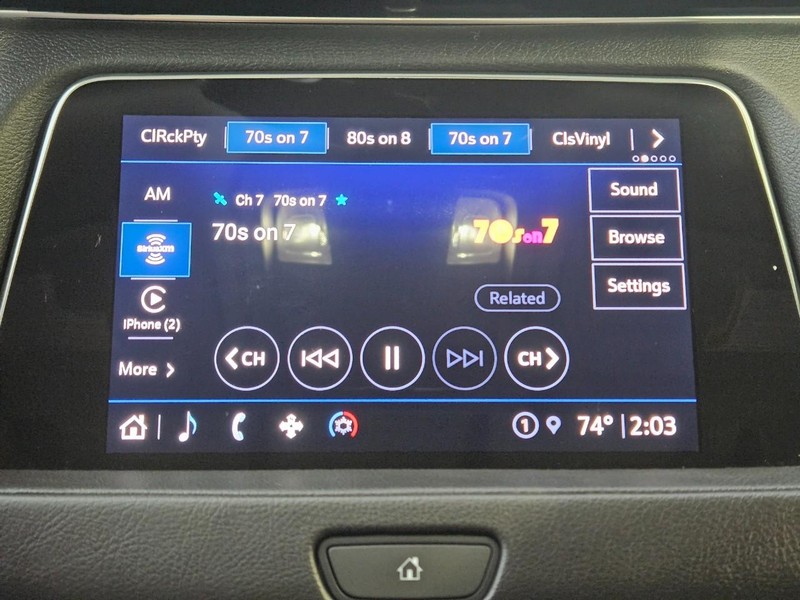 Cadillac XT4 Vehicle Full-screen Gallery Image 18