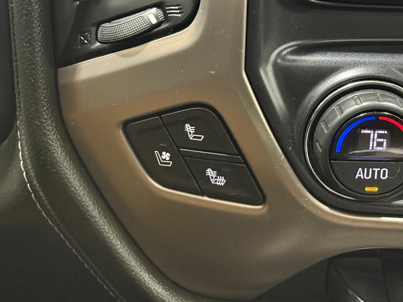 GMC Sierra 1500 Vehicle Full-screen Gallery Image 19