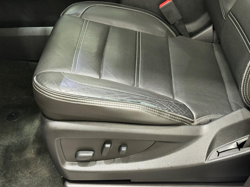 GMC Sierra 1500 Vehicle Full-screen Gallery Image 21