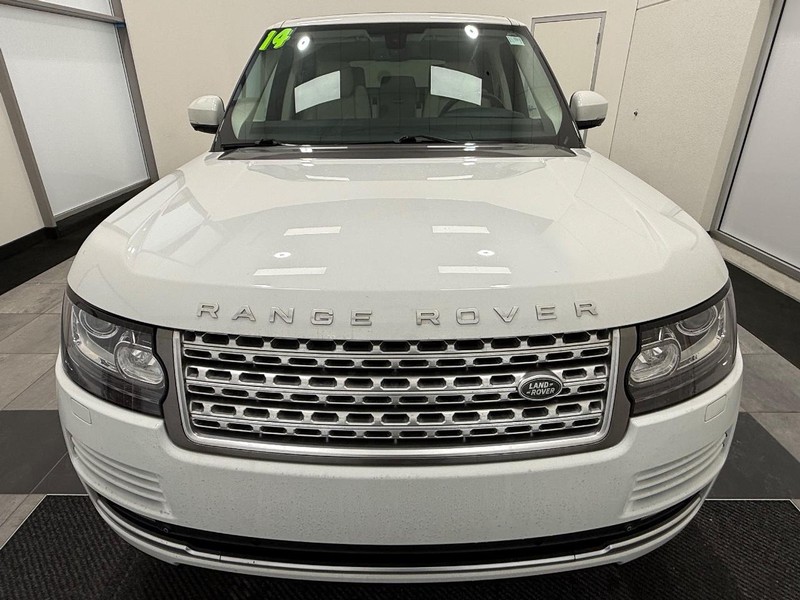 Land Rover Range Rover Vehicle Full-screen Gallery Image 7