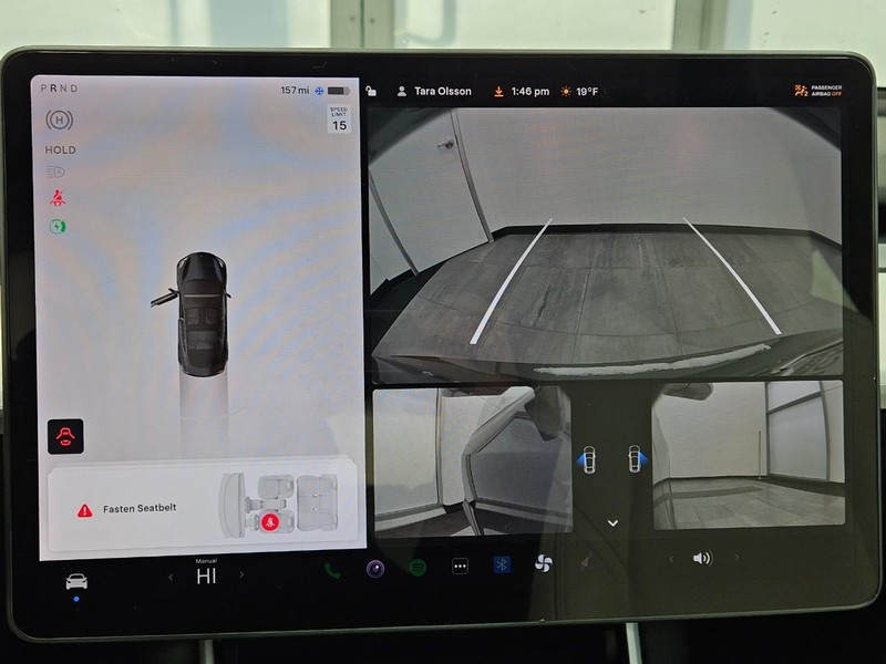 Tesla Model 3 Vehicle Full-screen Gallery Image 16