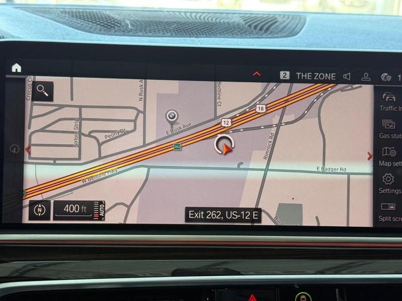 BMW X5 Vehicle Full-screen Gallery Image 20