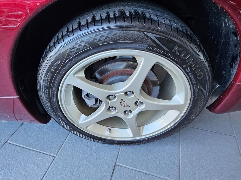 Chevrolet Corvette Vehicle Full-screen Gallery Image 5