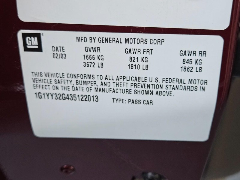 Chevrolet Corvette Vehicle Full-screen Gallery Image 17