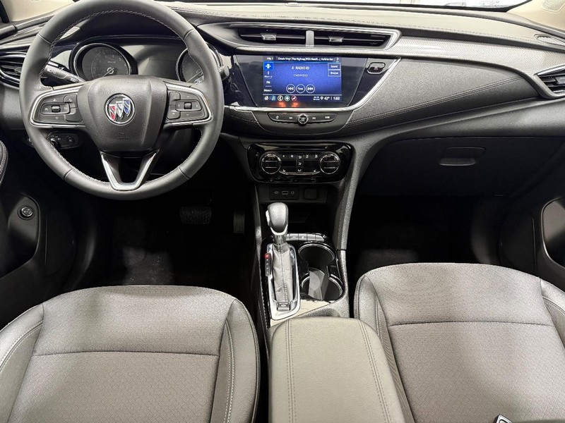 Buick Encore GX Vehicle Full-screen Gallery Image 09