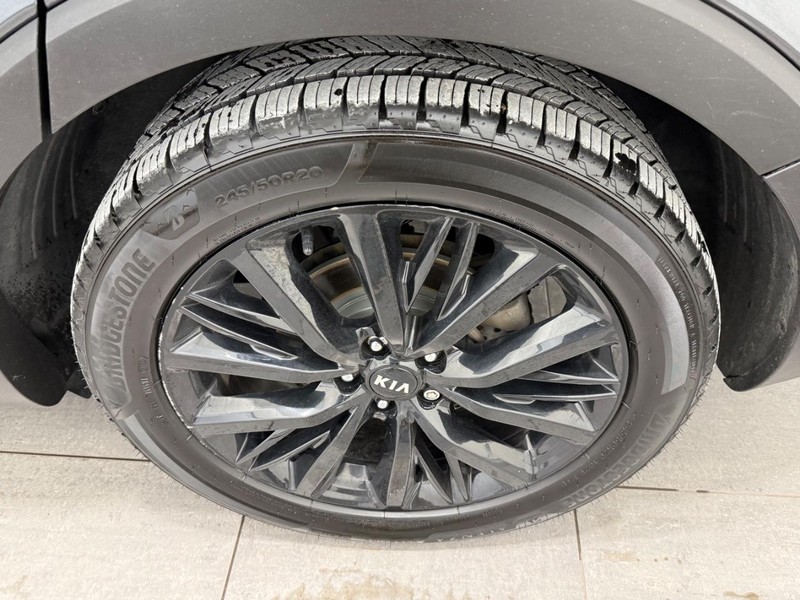 Kia Telluride Vehicle Full-screen Gallery Image 05