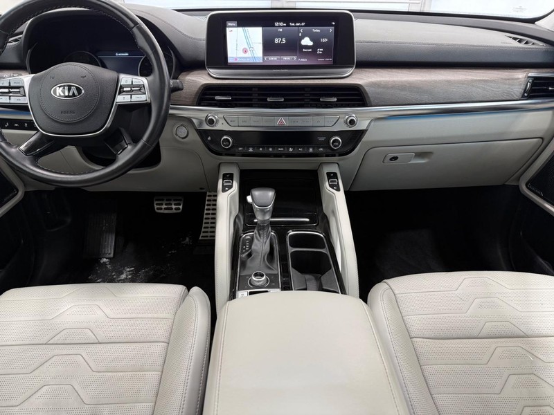 Kia Telluride Vehicle Full-screen Gallery Image 10
