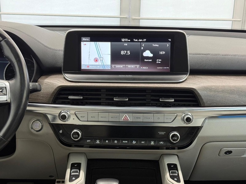 Kia Telluride Vehicle Full-screen Gallery Image 11