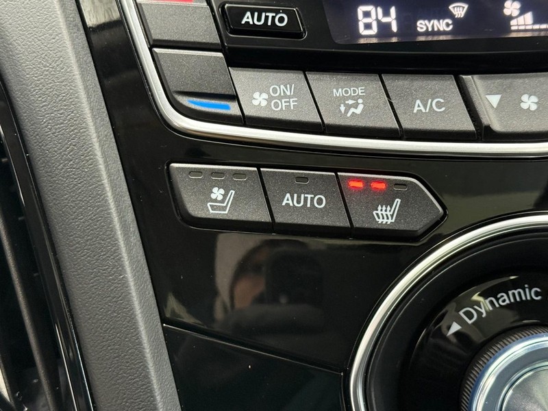 Acura RDX Vehicle Full-screen Gallery Image 18