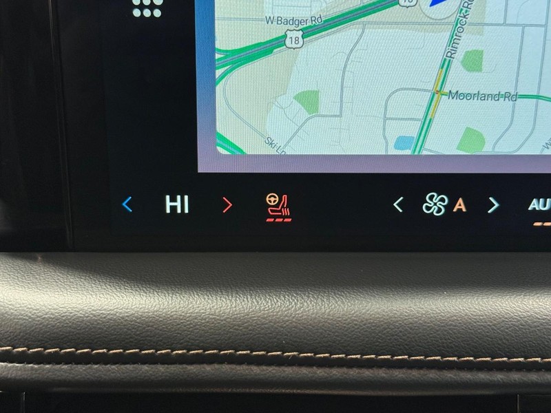 Lincoln Aviator Vehicle Full-screen Gallery Image 19