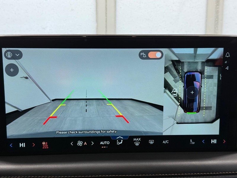 Lincoln Aviator Vehicle Full-screen Gallery Image 20