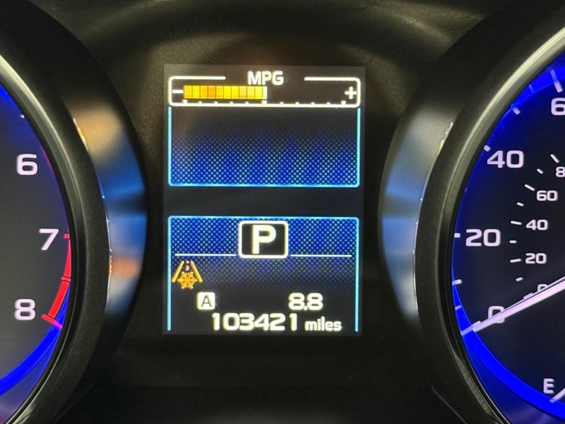 Subaru Legacy Vehicle Full-screen Gallery Image 20