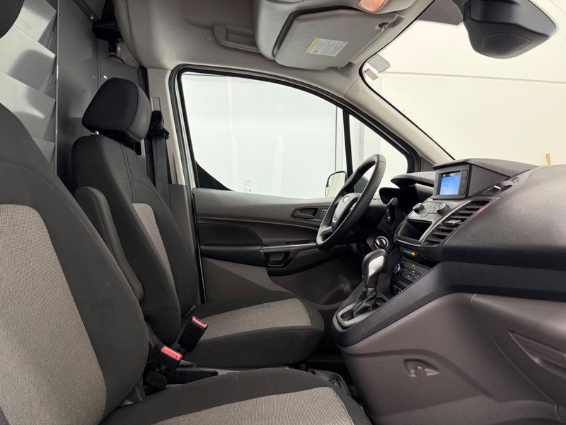 Ford Transit Connect Van Vehicle Full-screen Gallery Image 9