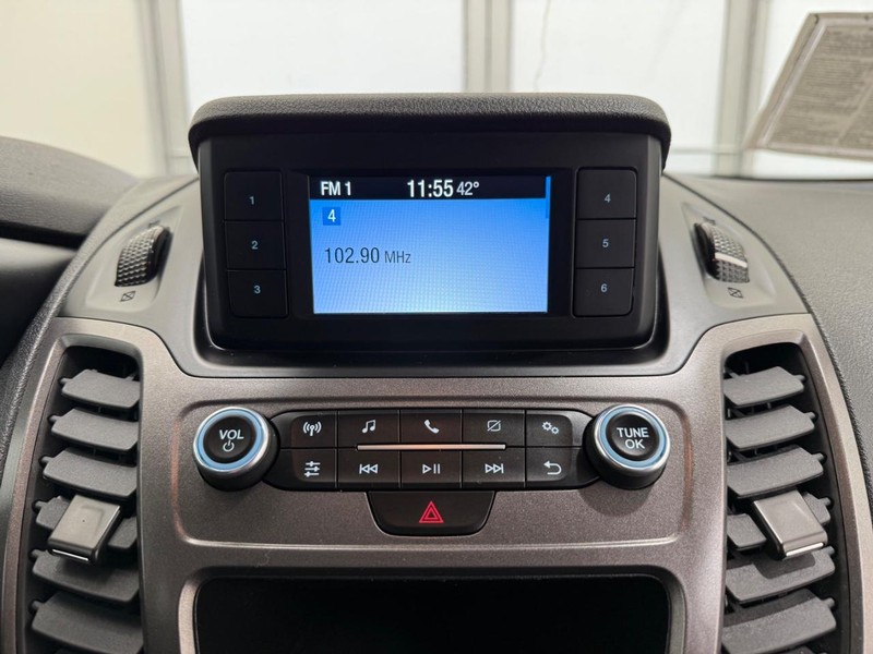 Ford Transit Connect Van Vehicle Full-screen Gallery Image 11