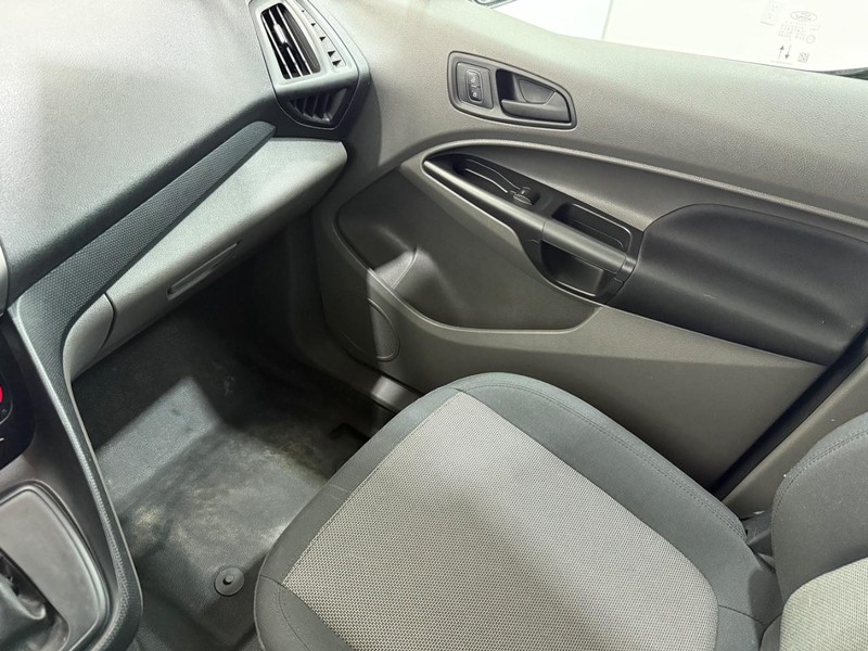 Ford Transit Connect Van Vehicle Full-screen Gallery Image 14