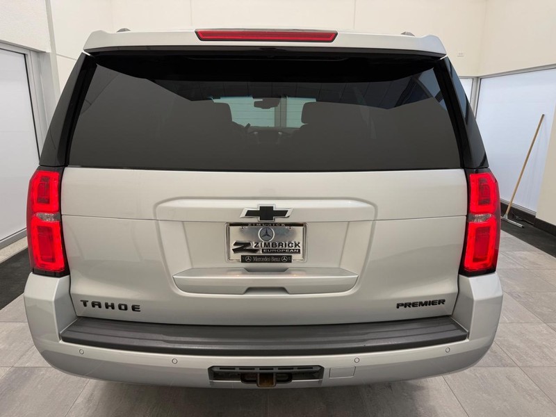 Chevrolet Tahoe Vehicle Full-screen Gallery Image 3