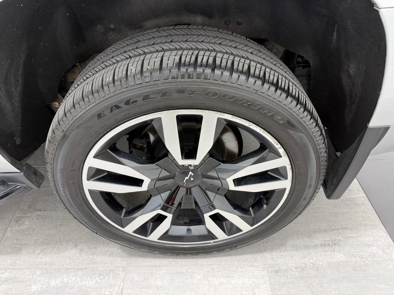 Chevrolet Tahoe Vehicle Full-screen Gallery Image 5