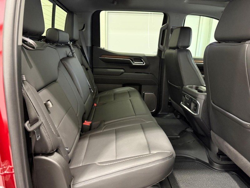 GMC Sierra 1500 Vehicle Full-screen Gallery Image 08