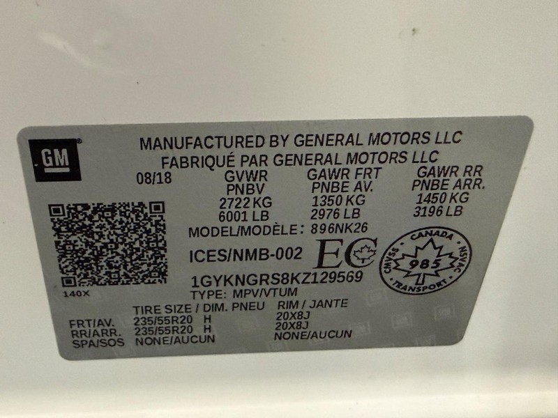 Cadillac XT5 Vehicle Full-screen Gallery Image 23