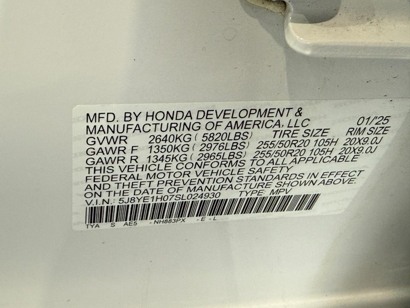 Acura MDX Vehicle Full-screen Gallery Image 23