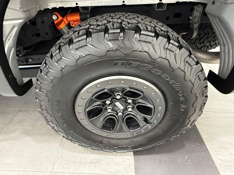 Ford F-150 Vehicle Full-screen Gallery Image 5