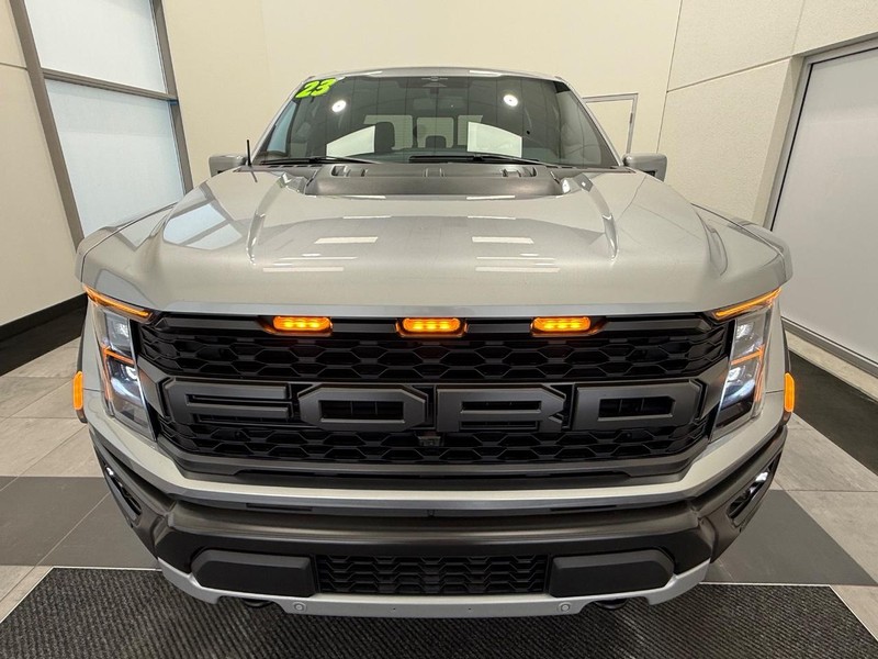Ford F-150 Vehicle Full-screen Gallery Image 7