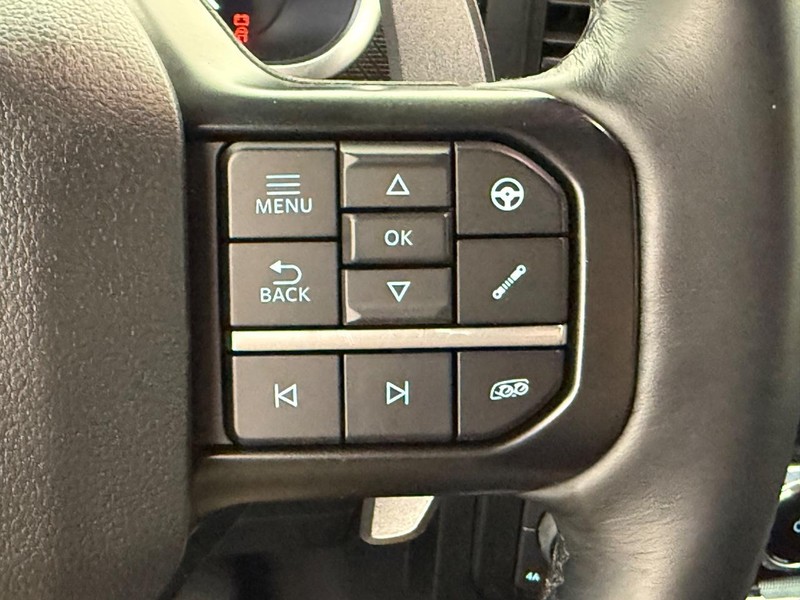 Ford F-150 Vehicle Full-screen Gallery Image 16