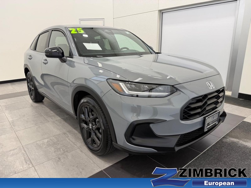 Honda HR-V Vehicle Full-screen Gallery Image 01