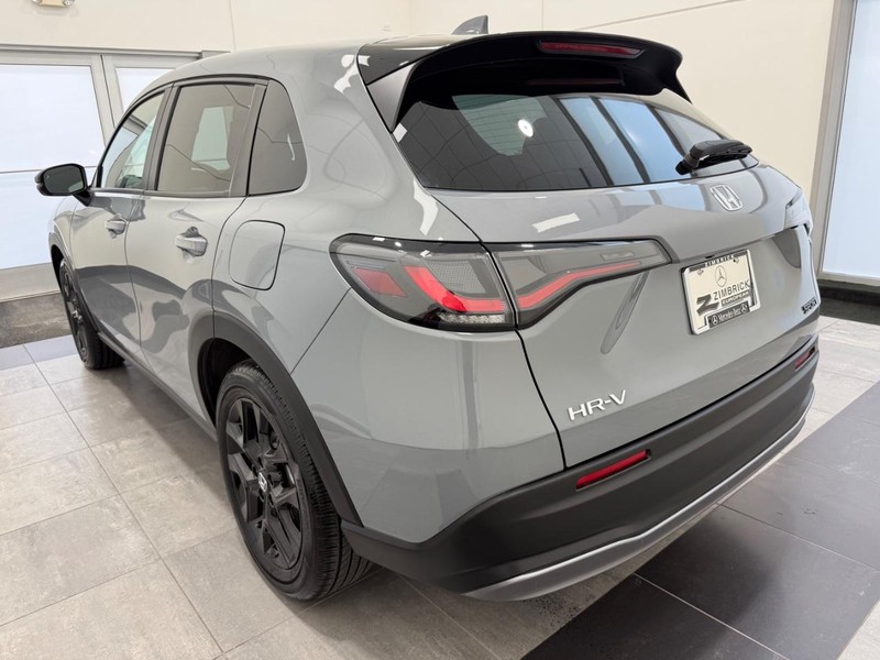 Honda HR-V Vehicle Full-screen Gallery Image 04