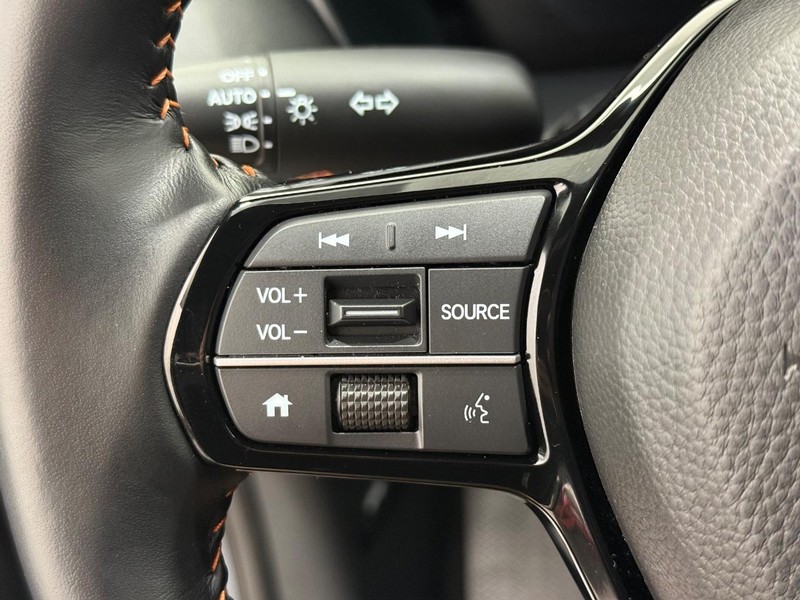 Honda HR-V Vehicle Full-screen Gallery Image 13